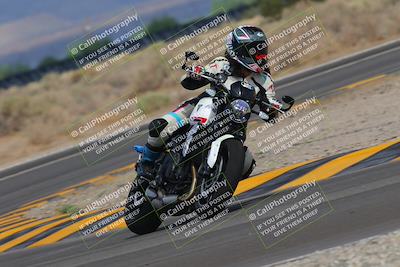 media/Sep-11-2022-SoCal Trackdays (Sun) [[81b7e951af]]/Turn 16 (945am)/